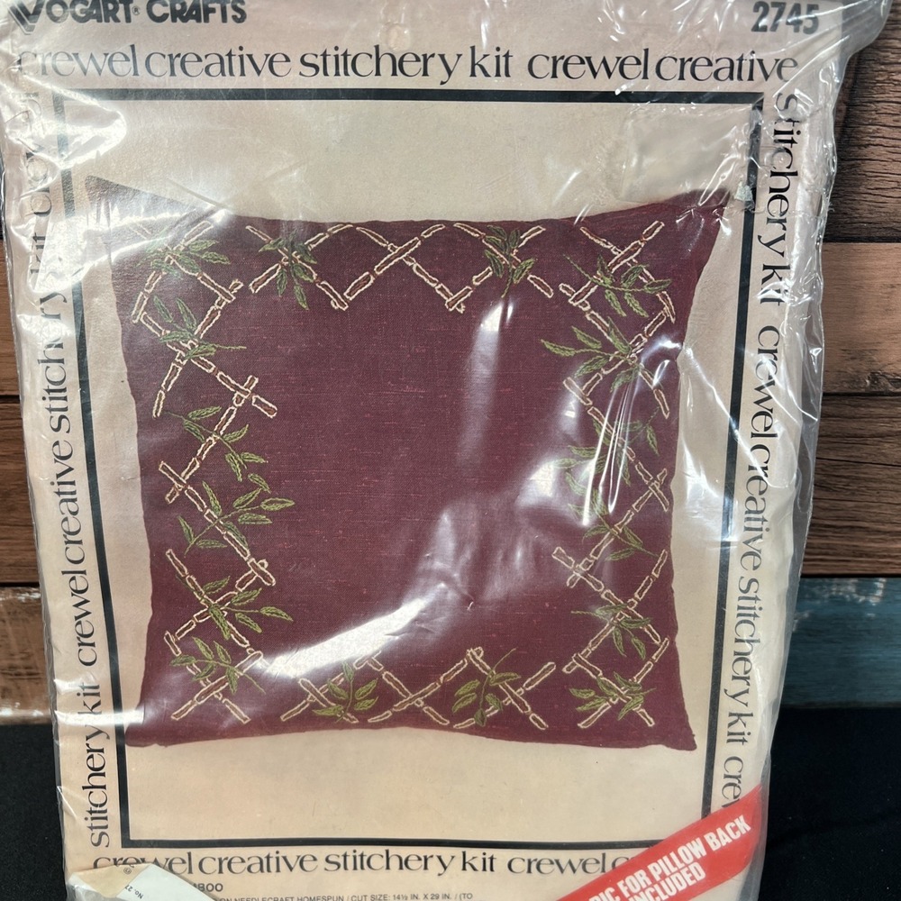Vintage Vogart Crewel Creative Stitchery Pillow‎ Kit Bamboo 13"